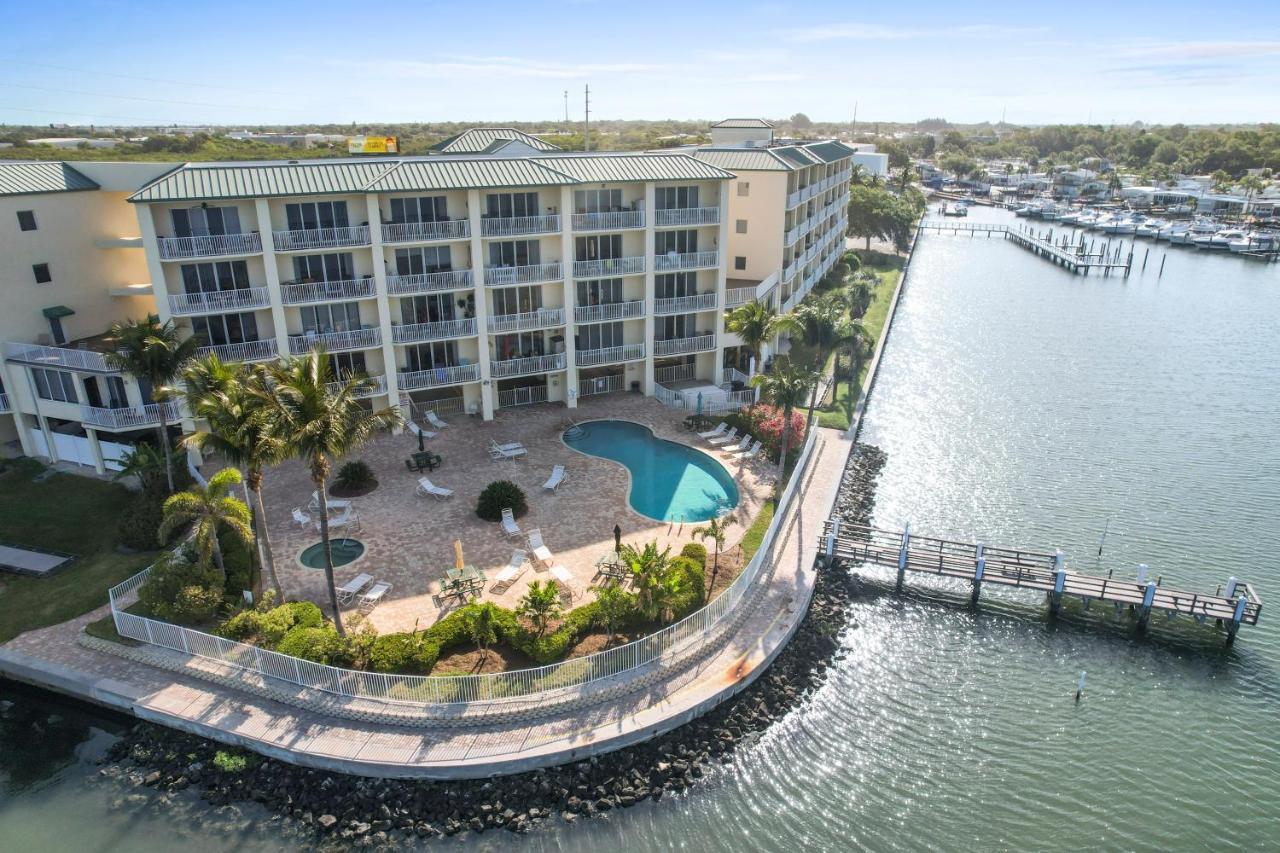 Oceanfront Luxury Condo! Mins To Beach! Rum Bar Next Door! Sankt Petersburg Exterior foto