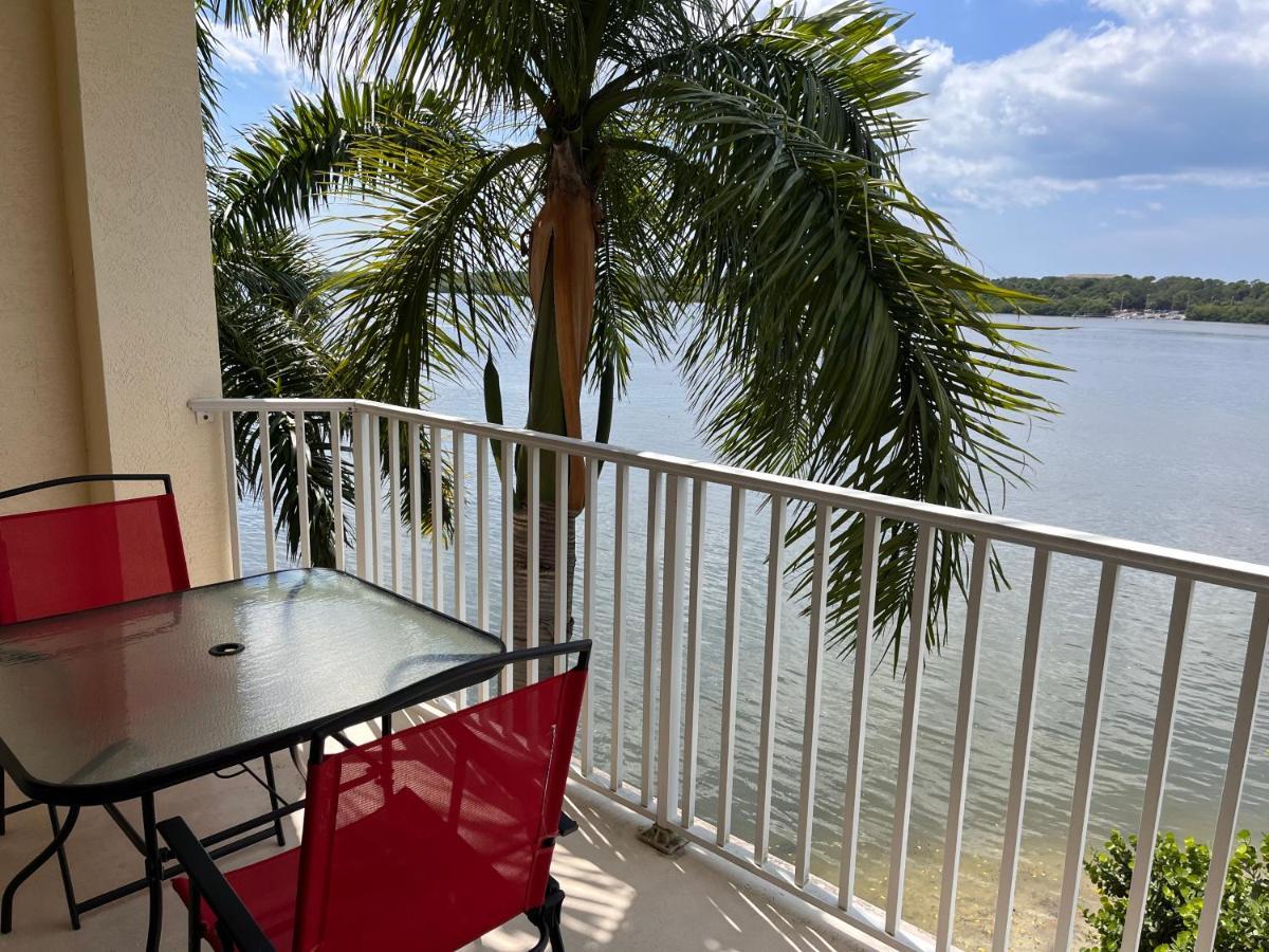 Oceanfront Luxury Condo! Mins To Beach! Rum Bar Next Door! Sankt Petersburg Exterior foto