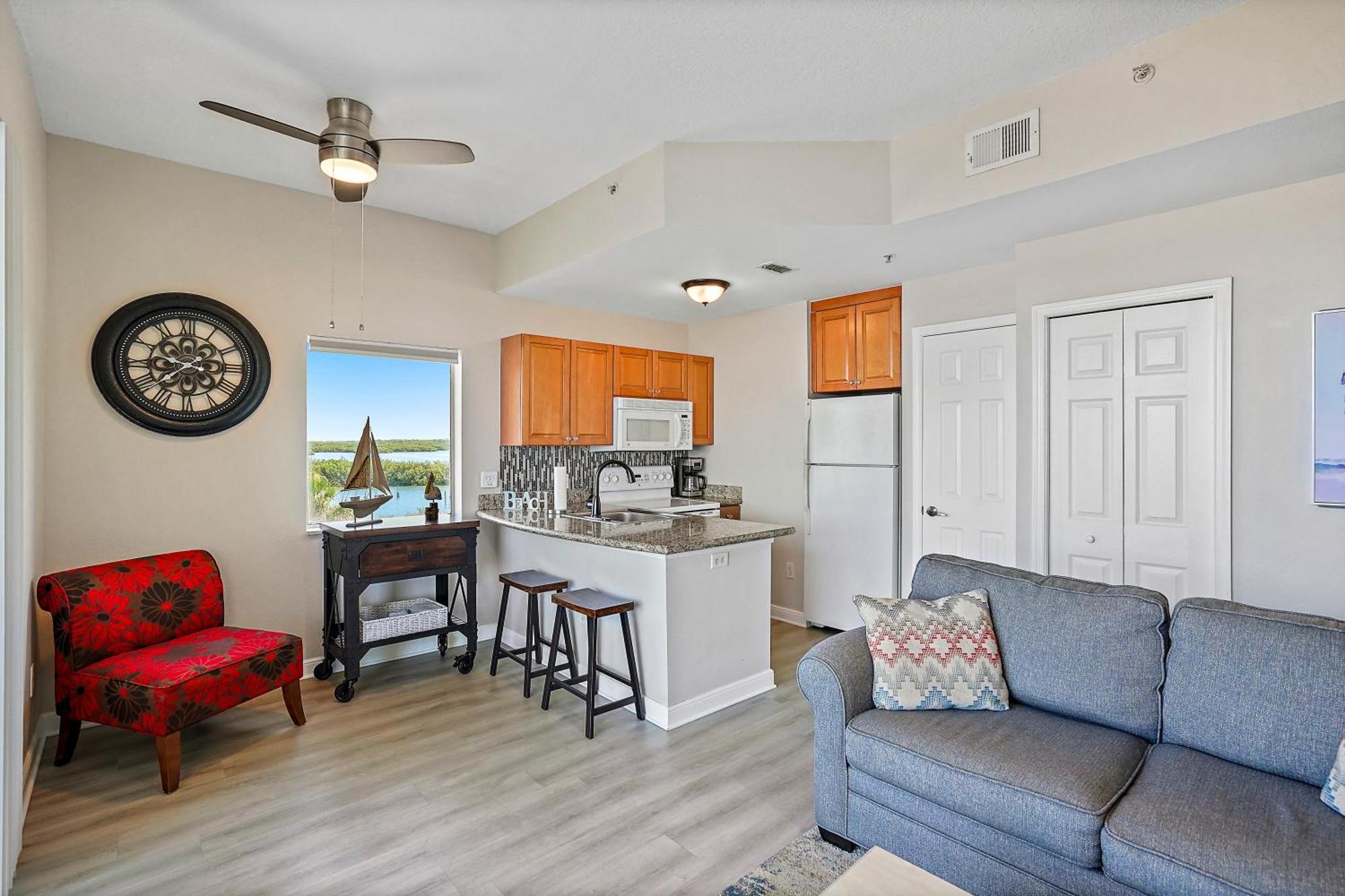 Oceanfront Luxury Condo! Mins To Beach! Rum Bar Next Door! Sankt Petersburg Exterior foto