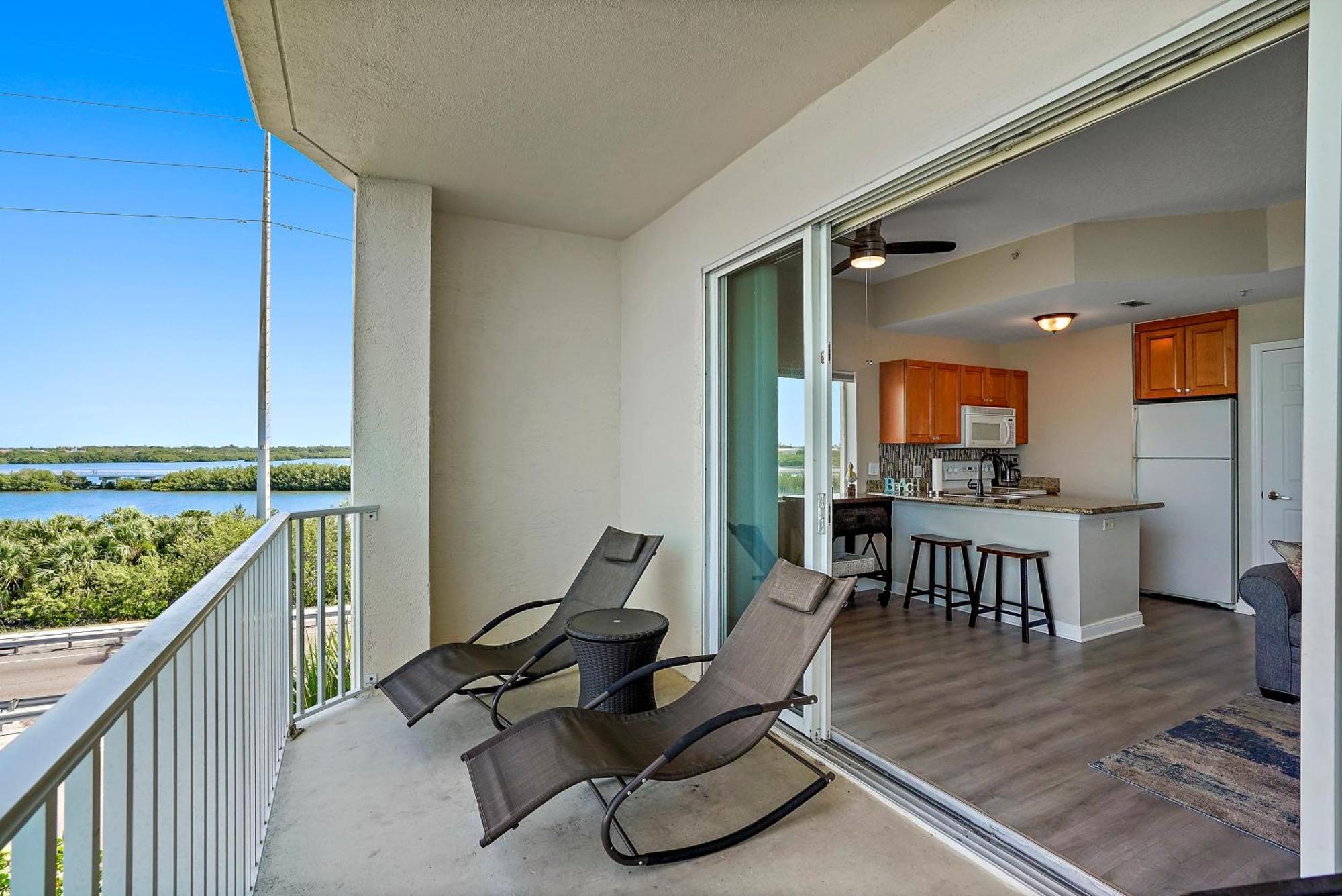 Oceanfront Luxury Condo! Mins To Beach! Rum Bar Next Door! Sankt Petersburg Exterior foto